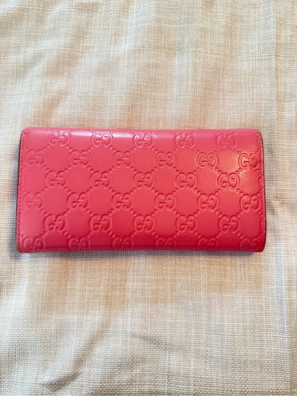 Gucci Pink Signature Embossed Leather Wallet - Picture 2 of 5